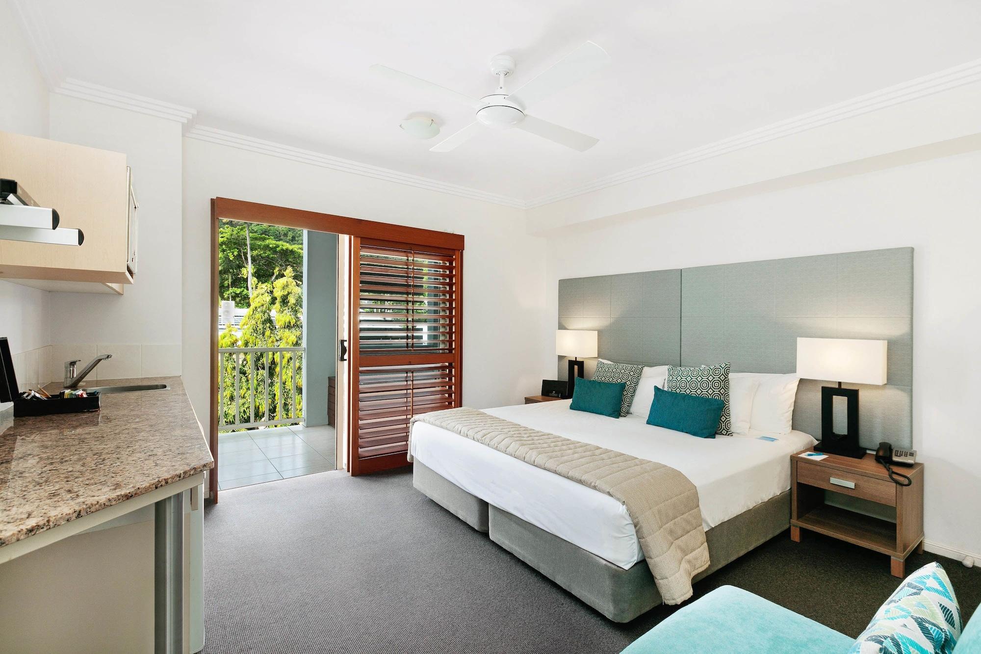 Aparthotel Mantra Aqueous On Port Port Douglas Exteriér fotografie