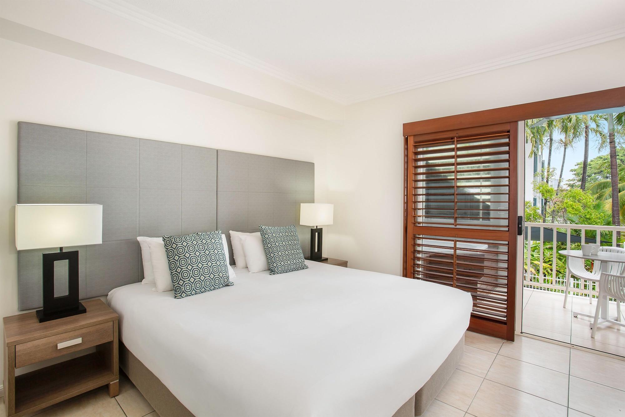 Aparthotel Mantra Aqueous On Port Port Douglas Exteriér fotografie