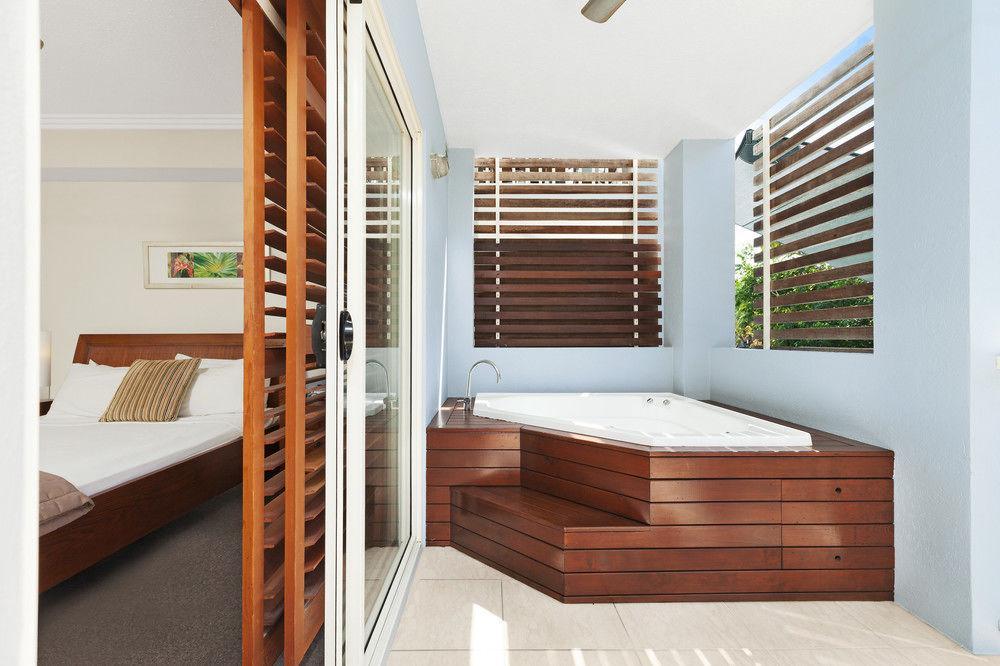 Aparthotel Mantra Aqueous On Port Port Douglas Exteriér fotografie