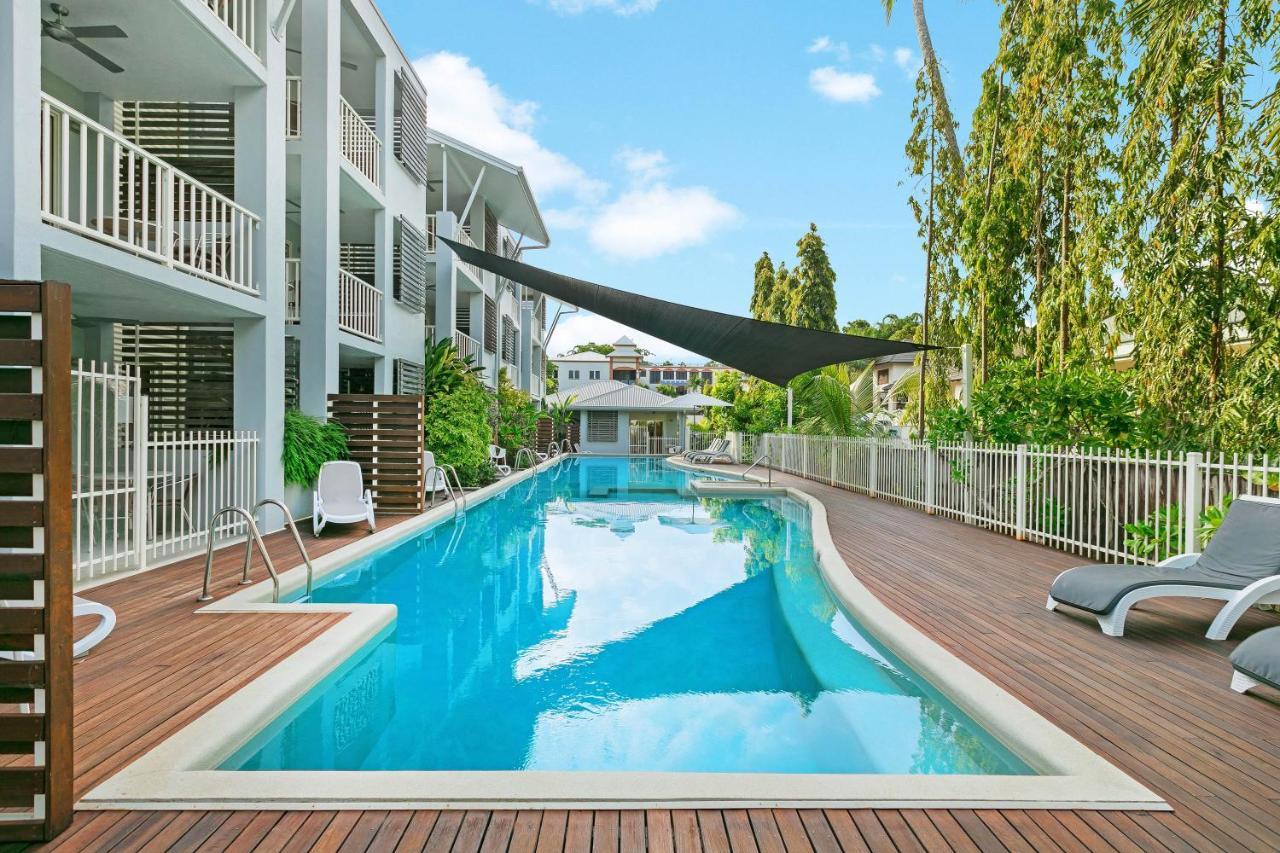 Aparthotel Mantra Aqueous On Port Port Douglas Exteriér fotografie